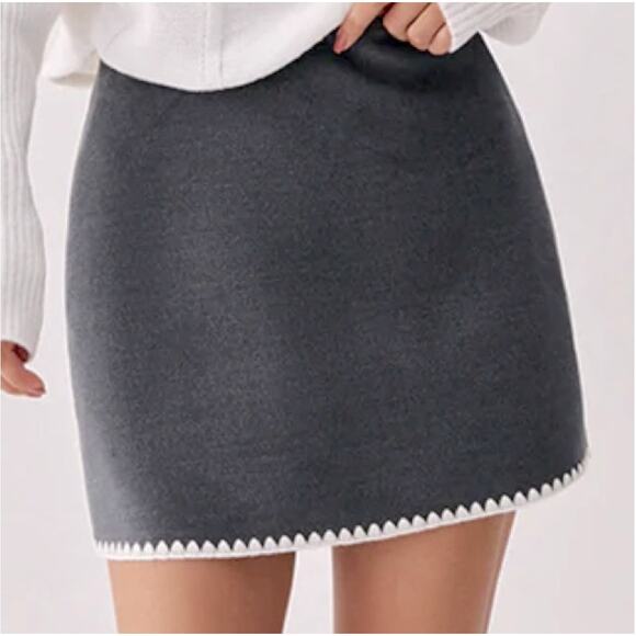 Commense Mini Skirt Women XS Gray Stretch REVOLVE ANTHRO Minimalist Neutral - Picture 1 of 12